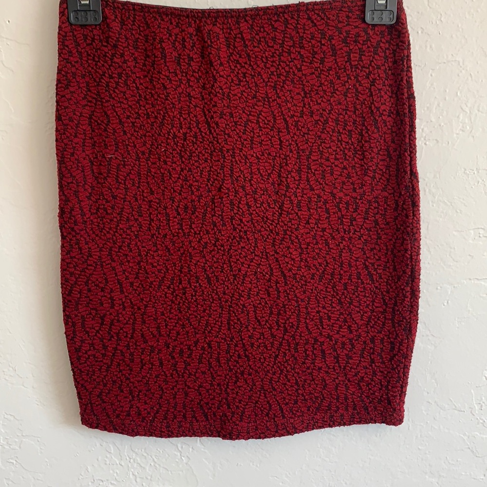 Tight black and red Forever 21 skirt